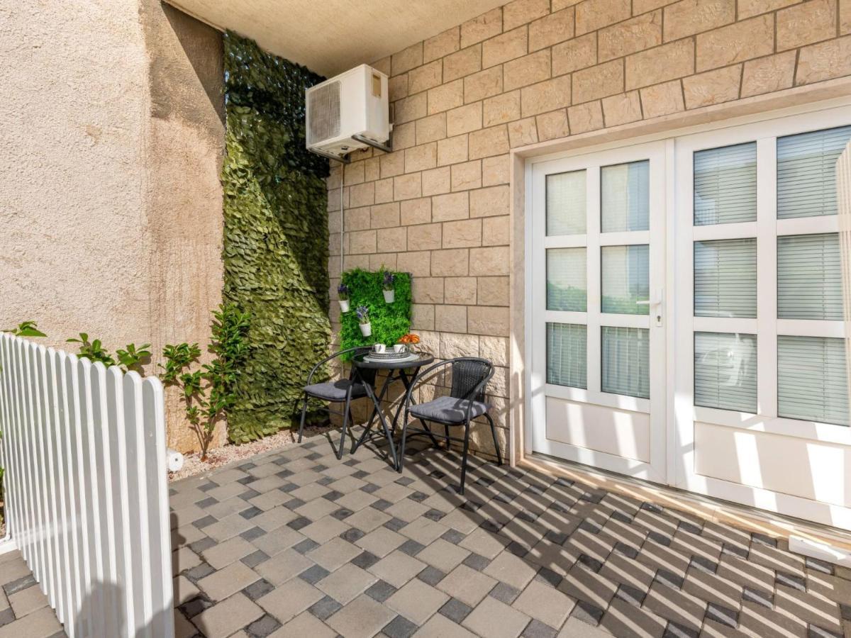 Apartment Niko 2 By Interhome Duće Extérieur photo